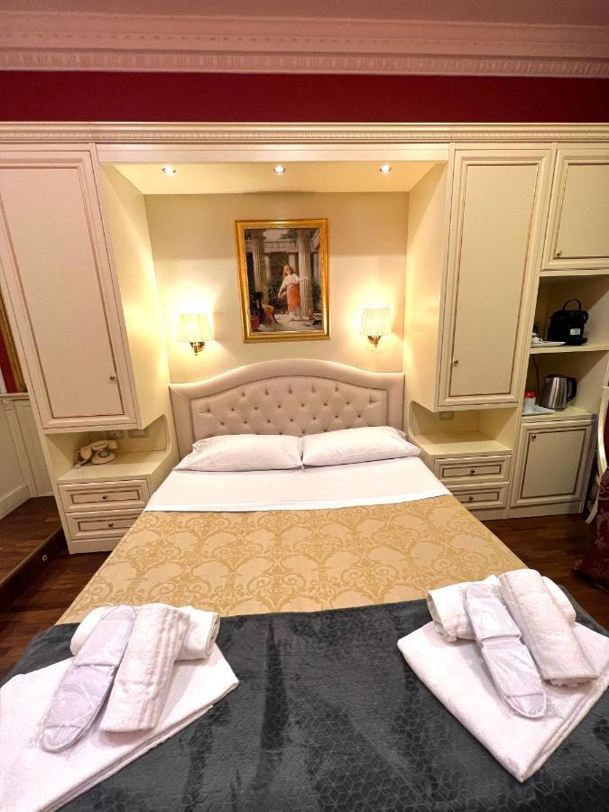 Hotel Dimora Frattina à Rome Extérieur photo