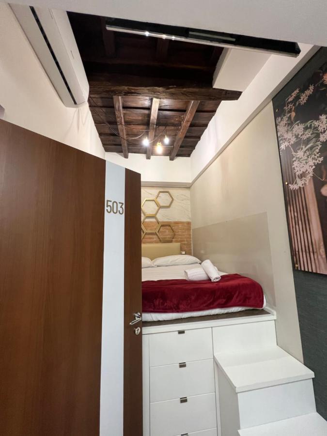 Hotel Dimora Frattina à Rome Extérieur photo